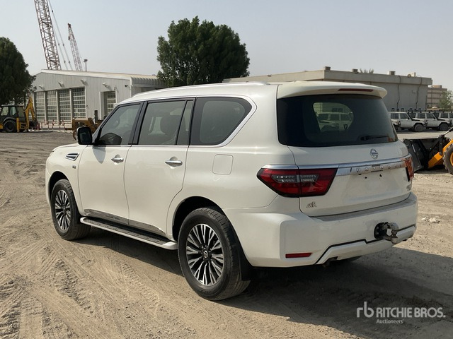 2015 Nissan Patrol Platinum 4x4 SUV - SUV: bilde 4 2015 Nissan Patrol Platinum 4x4 SUV - SUV: bilde 4