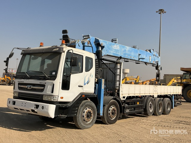 2015 Tata Daewoo Novus SE 2015 Dong Yang SS7506S 20 ton S ... Flatbed Truck with Crane - Planbil, Kranbil: bilde 1 2015 Tata Daewoo Novus SE 2015 Dong Yang SS7506S 20 ton S ... Flatbed Truck with Crane - Planbil, Kranbil: bilde 1