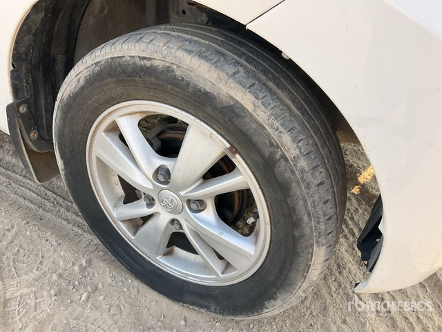 2015 Toyota Avanza Minivan - Personenbil: bilde 5 2015 Toyota Avanza Minivan - Personenbil: bilde 5