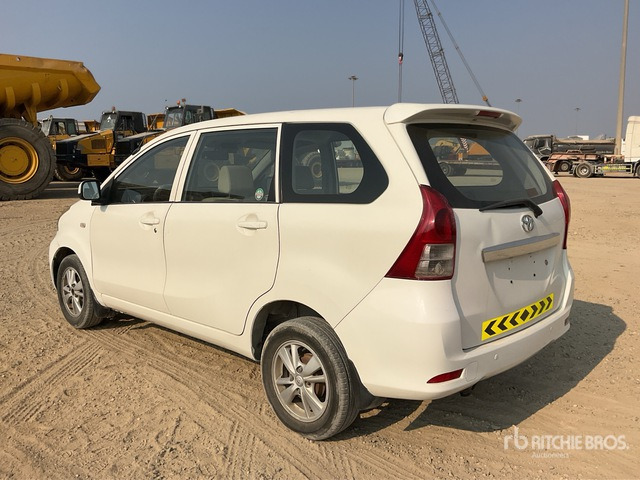 2015 Toyota Avanza Minivan - Personenbil: bilde 2 2015 Toyota Avanza Minivan - Personenbil: bilde 2