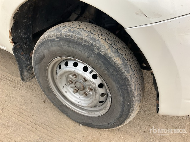 2016 Mitsubishi L200 4x4 Crew Cab Pickup - Pickup: bilde 5 2016 Mitsubishi L200 4x4 Crew Cab Pickup - Pickup: bilde 5