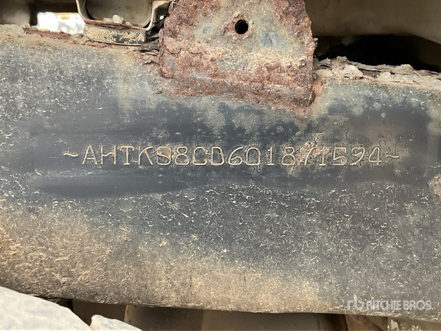 2017 Toyota Hilux 4x4 Crew Cab (Inoperable) Pickup - Pickup: bilde 1 2017 Toyota Hilux 4x4 Crew Cab (Inoperable) Pickup - Pickup: bilde 1