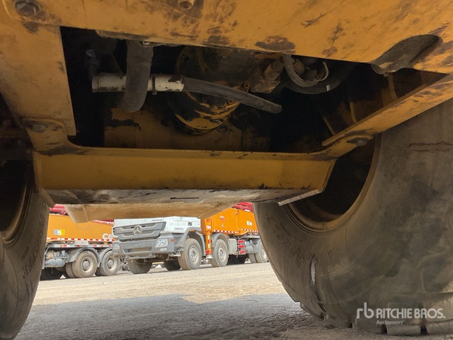 Kompaktor 2018 Cat CS533E: bilde 6