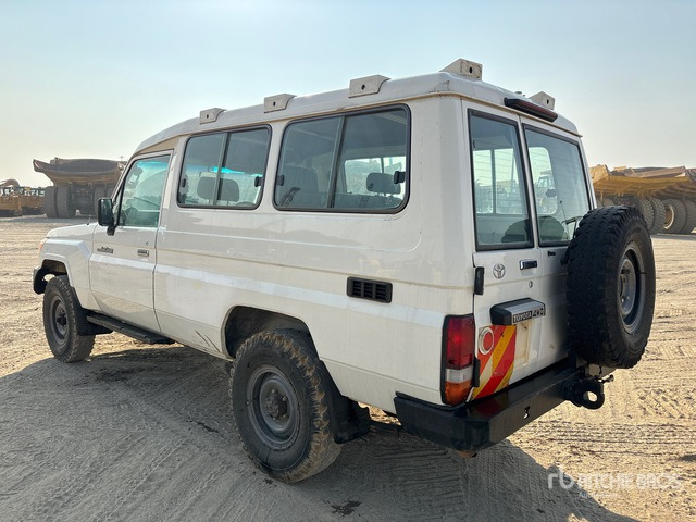 2018 Toyota Land Cruiser 78R 4x4 SUV - SUV: bilde 2 2018 Toyota Land Cruiser 78R 4x4 SUV - SUV: bilde 2