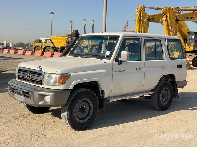 2019 Toyota Land Cruiser LX 76L 4x4 SUV - SUV: bilde 1 2019 Toyota Land Cruiser LX 76L 4x4 SUV - SUV: bilde 1