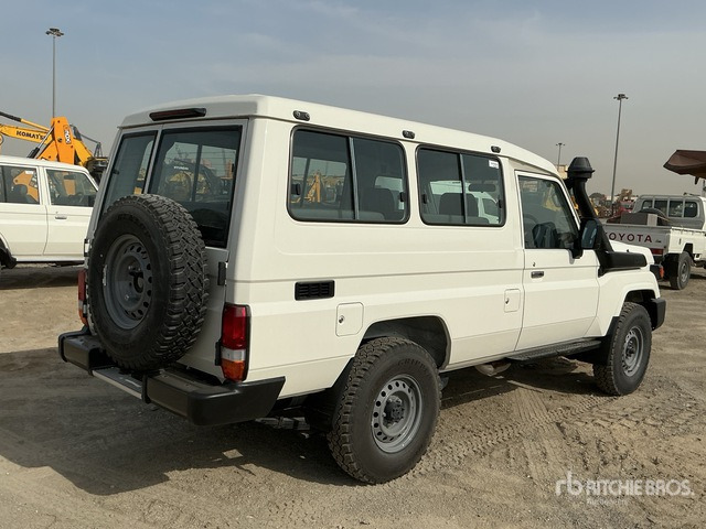 2024 Toyota Land Cruiser 78R 4x4 (Unused) SUV - SUV: bilde 2 2024 Toyota Land Cruiser 78R 4x4 (Unused) SUV - SUV: bilde 2