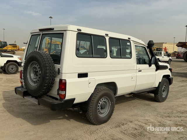 2024 Toyota Land Cruiser 78R 4x4 (Unused) SUV - SUV: bilde 2 2024 Toyota Land Cruiser 78R 4x4 (Unused) SUV - SUV: bilde 2