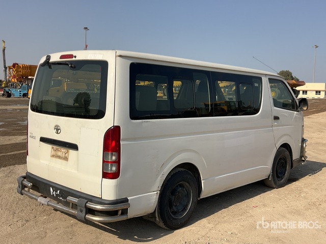 2016 Toyota Hiace 4x2 16-Seat Mini Bus - Buss: bilde 2 2016 Toyota Hiace 4x2 16-Seat Mini Bus - Buss: bilde 2