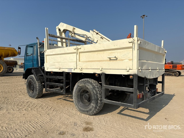 Iveco 110-17 Flatbed Truck with Crane - Planbil, Kranbil: bilde 2 Iveco 110-17 Flatbed Truck with Crane - Planbil, Kranbil: bilde 2