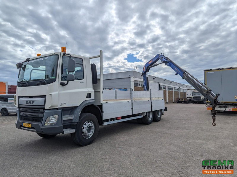 DAF CF 330 FAT 6x4 Dagcab Euro6A - Open laadbak 6.4m + PM 15522 - RadioGrafisch - Handgeschakeld - 08/2025APK - Planbil, Kranbil: bilde 1 DAF CF 330 FAT 6x4 Dagcab Euro6A - Open laadbak 6.4m + PM 15522 - RadioGrafisch - Handgeschakeld - 08/2025APK - Planbil, Kranbil: bilde 1