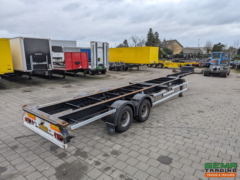 Floor FLCO 12-18 2-Assen BPW - Trommelremmen - 2x 20FT en 40FT Aansluiting - 4140KG - Container-transport/ Vekselflak semitrailer: bilde 1 Floor FLCO 12-18 2-Assen BPW - Trommelremmen - 2x 20FT en 40FT Aansluiting - 4140KG - Container-transport/ Vekselflak semitrailer: bilde 1