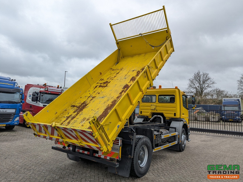 Mercedes-Benz Axor 1828 4x2 Daycab Euro3 - Kipper - Voll Bladvering - 56.087 km Origineel! - Tippbil: bilde 2 Mercedes-Benz Axor 1828 4x2 Daycab Euro3 - Kipper - Voll Bladvering - 56.087 km Origineel! - Tippbil: bilde 2