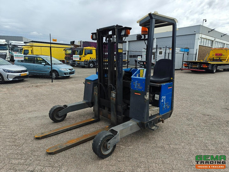 Terberg Kinglifter TKL-M-1x3 - Yanmar Diesel - 2500KG - 3523 uur - Medbringertruck: bilde 1 Terberg Kinglifter TKL-M-1x3 - Yanmar Diesel - 2500KG - 3523 uur - Medbringertruck: bilde 1