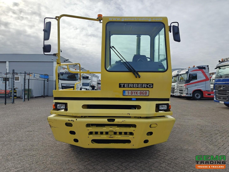 Terberg YT182 Allison - Schotel 30T - Belgisch Landbouw Kenteken - 10531 uur! - Cummins - Terminaltraktor: bilde 5 Terberg YT182 Allison - Schotel 30T - Belgisch Landbouw Kenteken - 10531 uur! - Cummins - Terminaltraktor: bilde 5