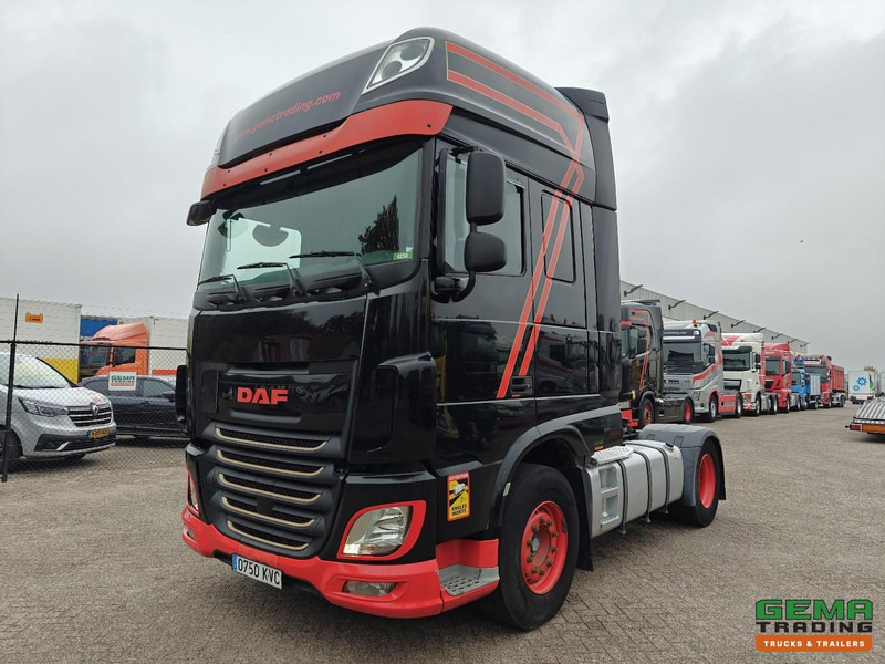 DAF FT XF460 4x2 Superspacecab Euro6A - Retarder - Dubbele Tanks - StandAirco - SMARTTacho V2 - Trekkvogn: bilde 1 DAF FT XF460 4x2 Superspacecab Euro6A - Retarder - Dubbele Tanks - StandAirco - SMARTTacho V2 - Trekkvogn: bilde 1