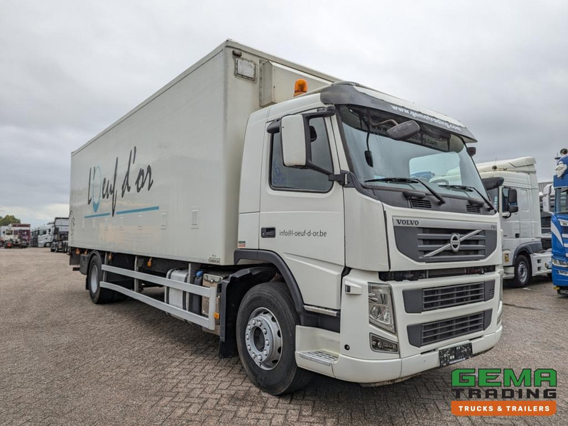 Volvo FM330 4x2 Daycab Euro5 KuikenBak 8.2m + Webasto Heater + Dhollandia 2000KG - Dyretransport lastebil: bilde 4 Volvo FM330 4x2 Daycab Euro5 KuikenBak 8.2m + Webasto Heater + Dhollandia 2000KG - Dyretransport lastebil: bilde 4
