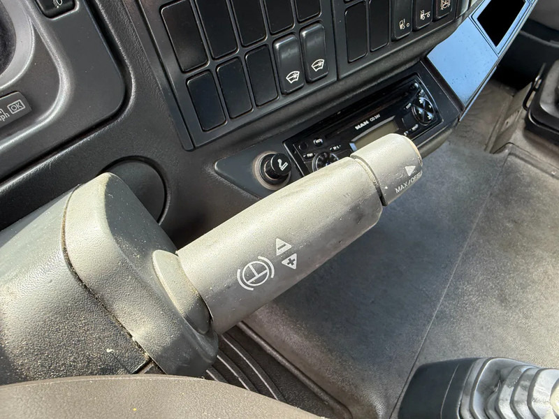 Skapbil MAN TGA 18.440 4X2 BOX Spring/Air EURO3 Retarder ZF Manual: bilde 16 Skapbil MAN TGA 18.440 4X2 BOX Spring/Air EURO3 Retarder ZF Manual: bilde 16