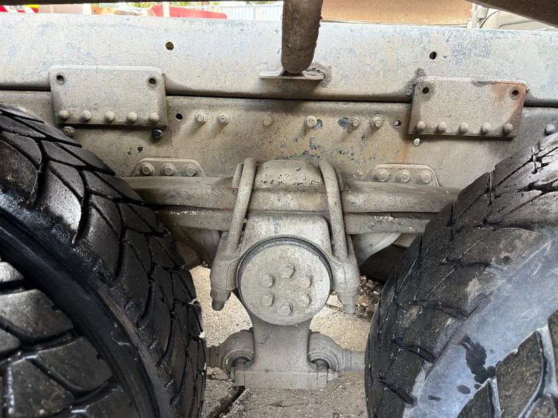 MAN TGA 35.360 8X4 SCHWING Beton Mixer Spring/Spring ZF Manual Gearbox - Betongbil: bilde 5 MAN TGA 35.360 8X4 SCHWING Beton Mixer Spring/Spring ZF Manual Gearbox - Betongbil: bilde 5