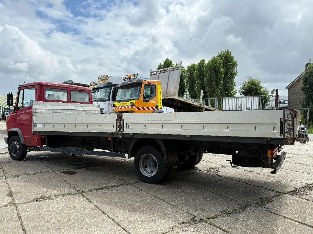 Mercedes-Benz 812 D 4X2 Pick-up Spring/Spring Belgium truck 7. - Varebil med plan: bilde 3 Mercedes-Benz 812 D 4X2 Pick-up Spring/Spring Belgium truck 7. - Varebil med plan: bilde 3