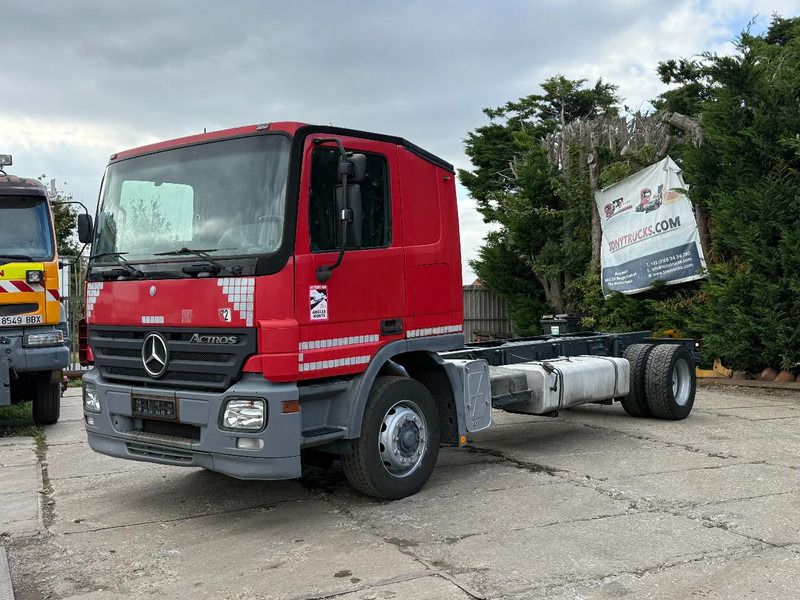 Mercedes-Benz Actros 1841 V6 4X2 Chassis MP2 Airco Low Cabine - Chassis lastebil: bilde 2 Mercedes-Benz Actros 1841 V6 4X2 Chassis MP2 Airco Low Cabine - Chassis lastebil: bilde 2