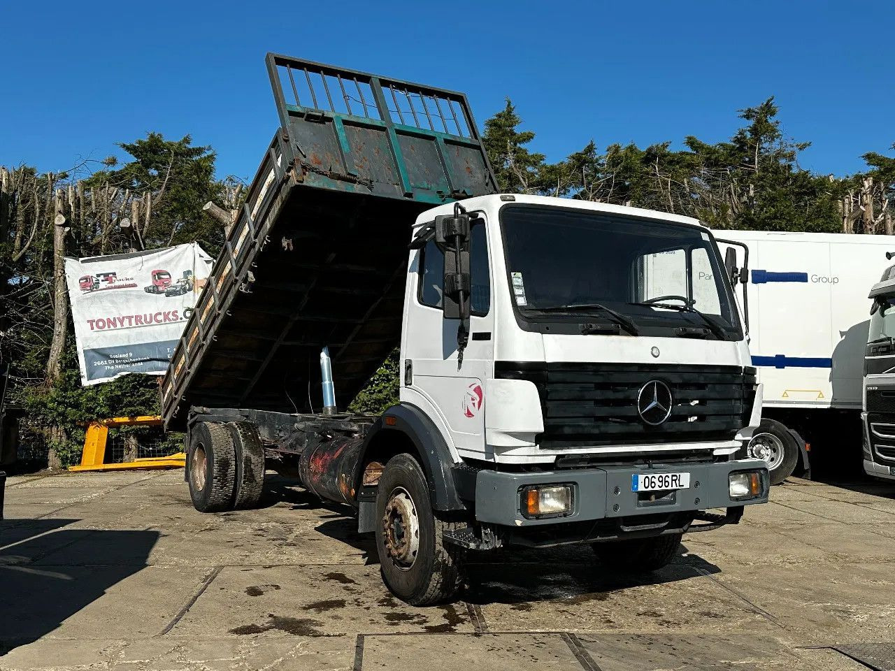 Mercedes-Benz SK 1733 V6 4X2 Tipper Spring/Spring EPS Manual G - Tippbil: bilde 1 Mercedes-Benz SK 1733 V6 4X2 Tipper Spring/Spring EPS Manual G - Tippbil: bilde 1