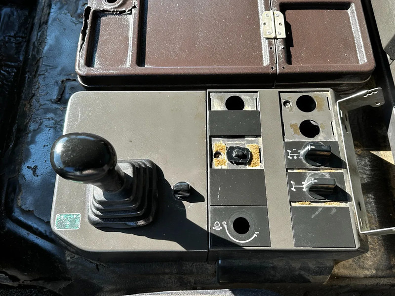 Tippbil Mercedes-Benz SK 1733 V6 4X2 Tipper Spring/Spring EPS Manual Gearbox: bilde 15