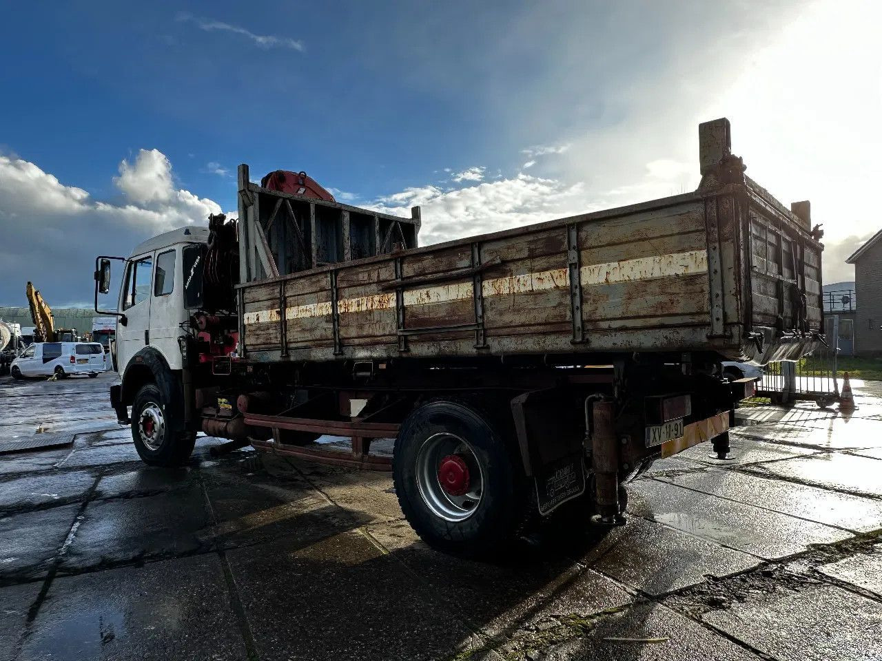 Mercedes-Benz SK 1935 V8 4X2 Tipper Spring/Spring AMCO V825 9T Mercedes-Benz SK 1935 V8 4X2 Tipper Spring/Spring AMCO V825 9T - Tippbil, Kranbil: bilde 3 Mercedes-Benz SK 1935 V8 4X2 Tipper Spring/Spring AMCO V825 9T Mercedes-Benz SK 1935 V8 4X2 Tipper Spring/Spring AMCO V825 9T - Tippbil, Kranbil: bilde 3
