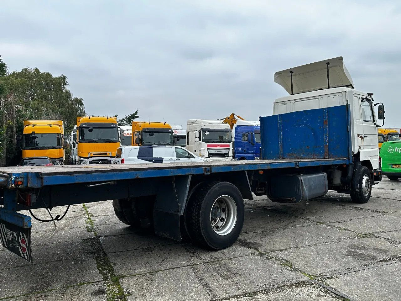 Scania P113-360 4X2 Platform Manual Gear Retarder Scania P113-360 4X2 Platform Manual Gear Retarder - Planbil: bilde 4 Scania P113-360 4X2 Platform Manual Gear Retarder Scania P113-360 4X2 Platform Manual Gear Retarder - Planbil: bilde 4