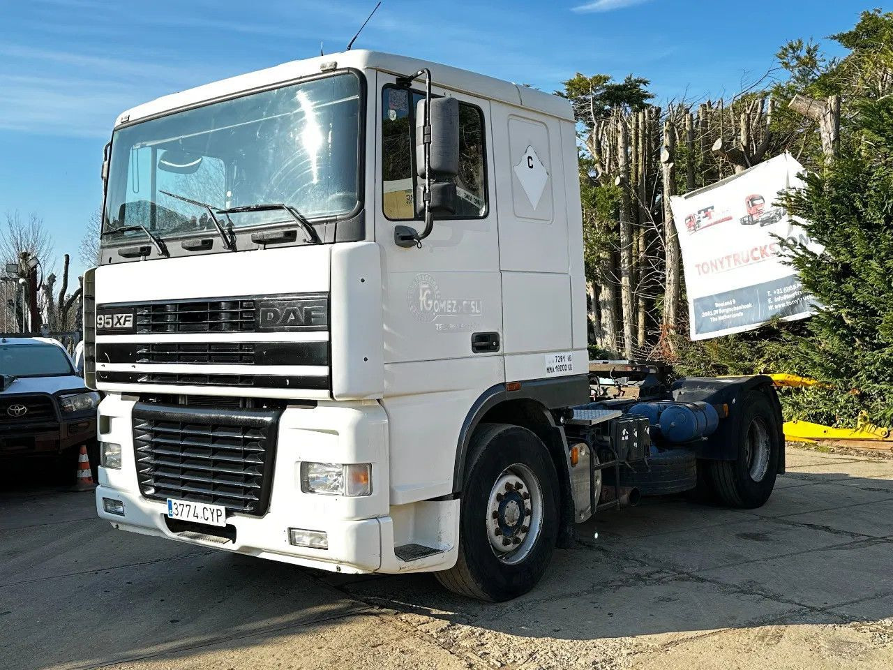 DAF XF 95.380 4X2 Tractor-unit Spring/Air ZF Manual DAF XF 95.380 4X2 Tractor-unit Spring/Air ZF Manual - Trekkvogn: bilde 2 DAF XF 95.380 4X2 Tractor-unit Spring/Air ZF Manual DAF XF 95.380 4X2 Tractor-unit Spring/Air ZF Manual - Trekkvogn: bilde 2