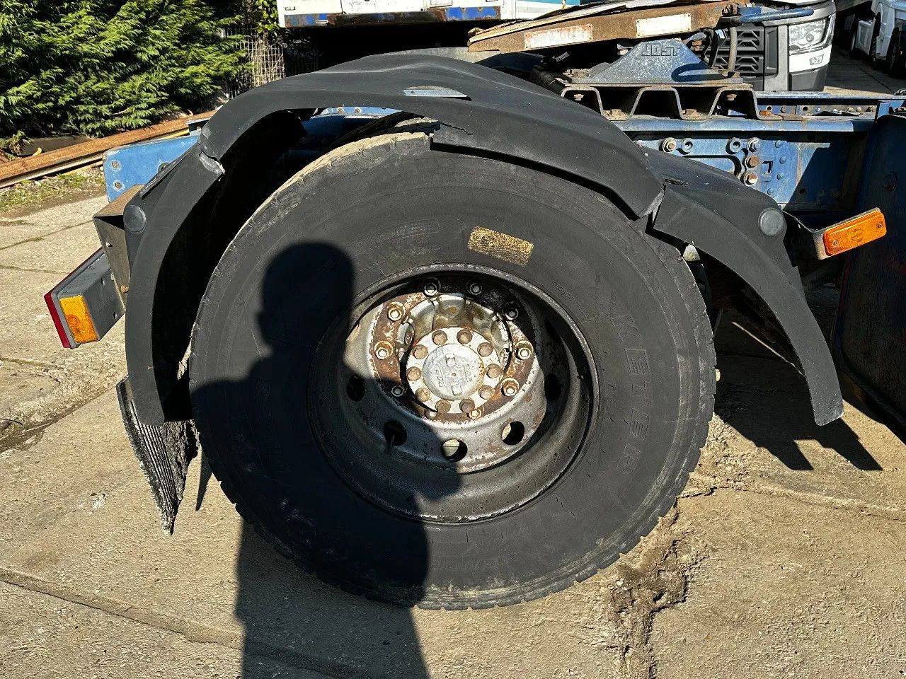 DAF XF 95.380 4X2 Tractor-unit Spring/Air ZF Manual DAF XF 95.380 4X2 Tractor-unit Spring/Air ZF Manual - Trekkvogn: bilde 5 DAF XF 95.380 4X2 Tractor-unit Spring/Air ZF Manual DAF XF 95.380 4X2 Tractor-unit Spring/Air ZF Manual - Trekkvogn: bilde 5