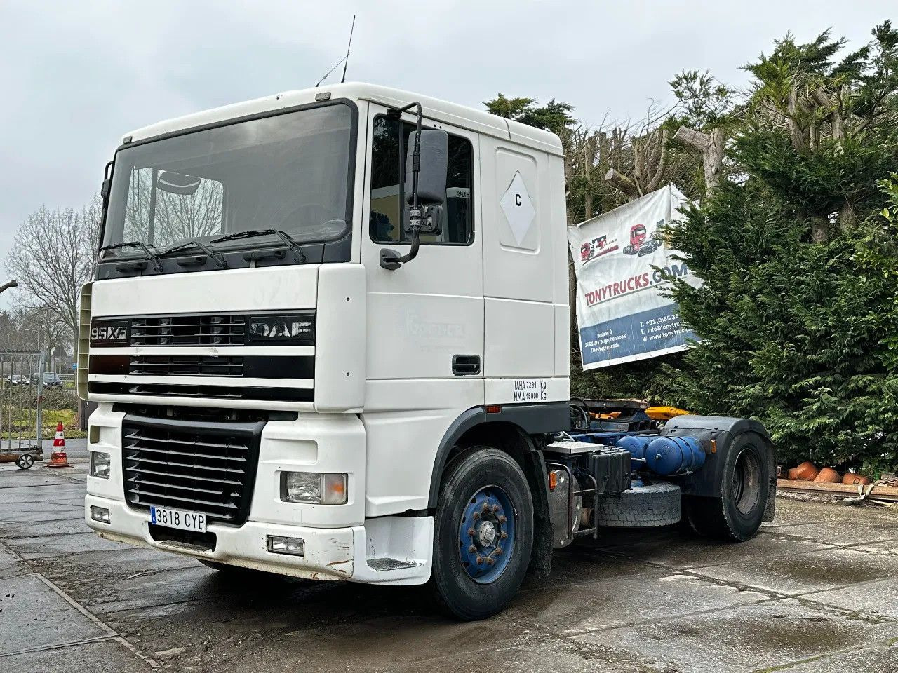 DAF XF 95.380 4X2 Tractor-unit Spring/Air ZF Manual DAF XF 95.380 4X2 Tractor-unit Spring/Air ZF Manual - Trekkvogn: bilde 2 DAF XF 95.380 4X2 Tractor-unit Spring/Air ZF Manual DAF XF 95.380 4X2 Tractor-unit Spring/Air ZF Manual - Trekkvogn: bilde 2