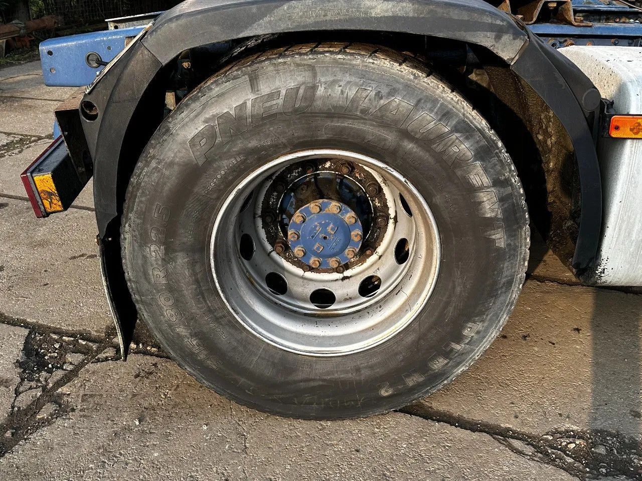 DAF XF 95.380 4X2 Tractor-unit Spring/Air ZF Manual DAF XF 95.380 4X2 Tractor-unit Spring/Air ZF Manual - Trekkvogn: bilde 5 DAF XF 95.380 4X2 Tractor-unit Spring/Air ZF Manual DAF XF 95.380 4X2 Tractor-unit Spring/Air ZF Manual - Trekkvogn: bilde 5
