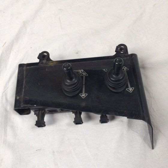 2-way hydraulic control lever - Elektrisk system for Materialhåndteringsutstyr: bilde 1 2-way hydraulic control lever - Elektrisk system for Materialhåndteringsutstyr: bilde 1