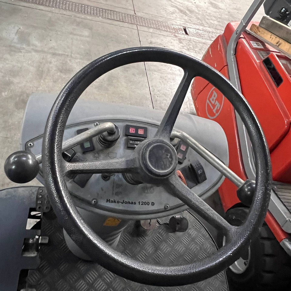 Hako Jonas 1200D - Industriell feiemaskin: bilde 3 Hako Jonas 1200D - Industriell feiemaskin: bilde 3