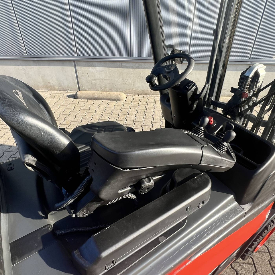 Linde E16P (386-02) EVO - El-truck: bilde 4 Linde E16P (386-02) EVO - El-truck: bilde 4