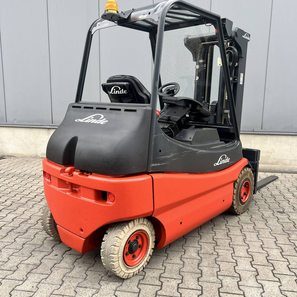 Linde E25 (336-02) - El-truck: bilde 2 Linde E25 (336-02) - El-truck: bilde 2