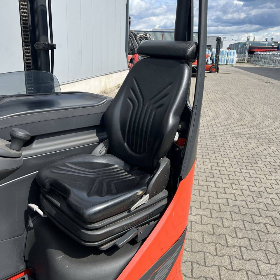 Linde R12B (1120) - Reachtruck: bilde 3 Linde R12B (1120) - Reachtruck: bilde 3