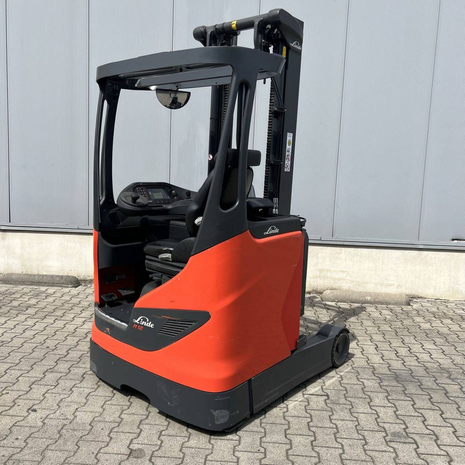 Linde R12B (1120) - Reachtruck: bilde 1 Linde R12B (1120) - Reachtruck: bilde 1