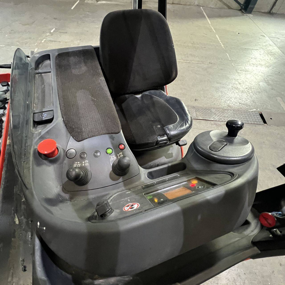 Linde R16 (1120) - Reachtruck: bilde 2 Linde R16 (1120) - Reachtruck: bilde 2