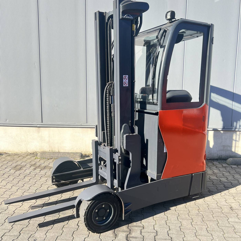 Linde R16G (1120) - Reachtruck: bilde 1 Linde R16G (1120) - Reachtruck: bilde 1
