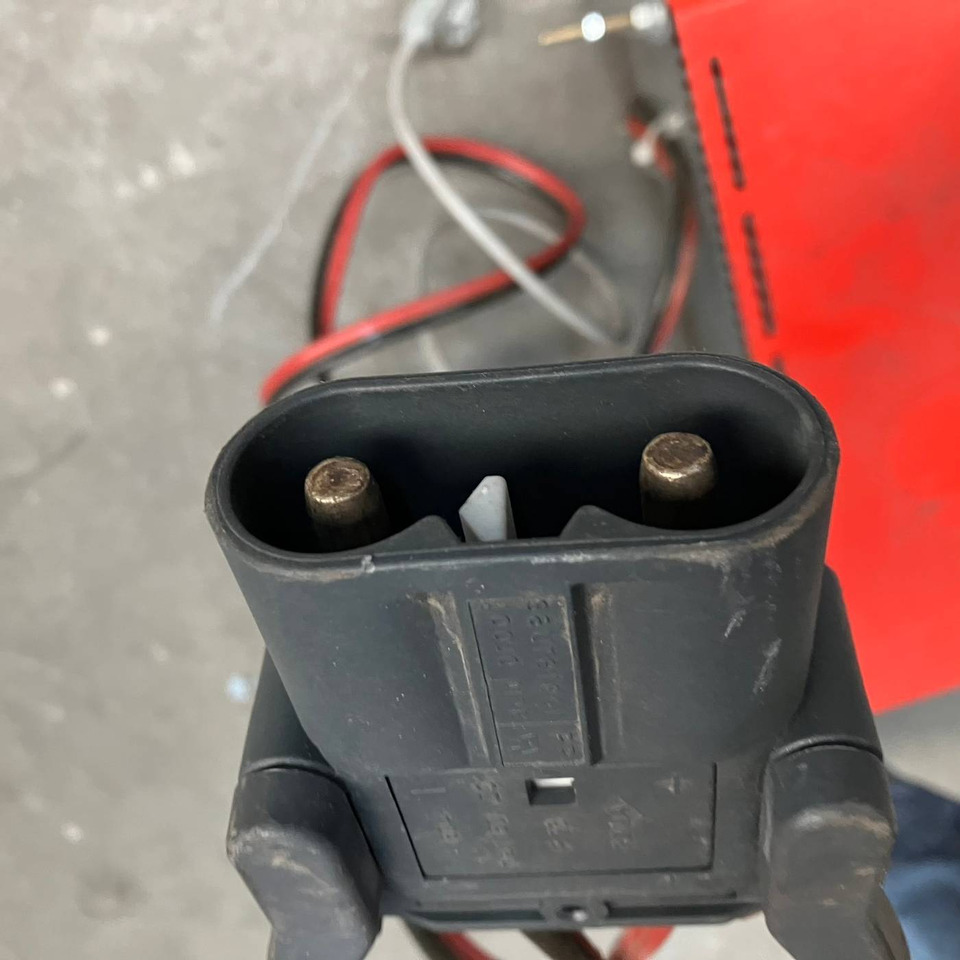 Hawker 24V/40A - Reservedeler for Materialhåndteringsutstyr: bilde 3 Hawker 24V/40A - Reservedeler for Materialhåndteringsutstyr: bilde 3