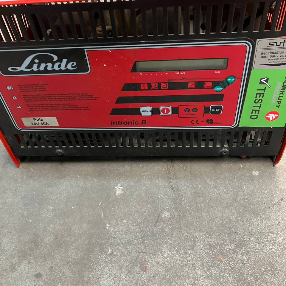 Hawker 24V/40A - Reservedeler for Materialhåndteringsutstyr: bilde 2 Hawker 24V/40A - Reservedeler for Materialhåndteringsutstyr: bilde 2