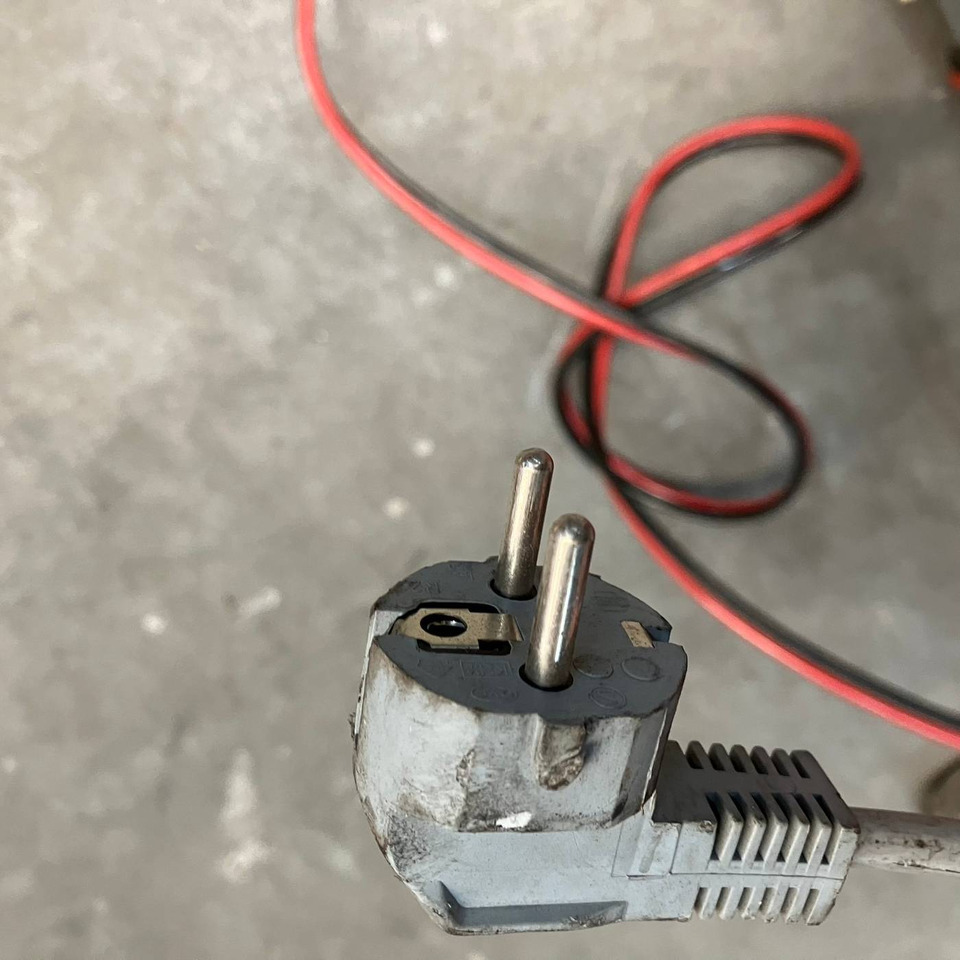 Hawker 24V/40A - Reservedeler for Materialhåndteringsutstyr: bilde 5 Hawker 24V/40A - Reservedeler for Materialhåndteringsutstyr: bilde 5