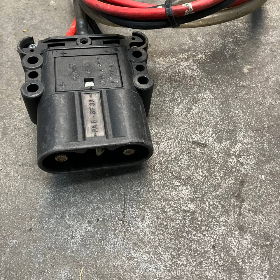 Hawker 24V/50A - Reservedeler for Materialhåndteringsutstyr: bilde 4 Hawker 24V/50A - Reservedeler for Materialhåndteringsutstyr: bilde 4