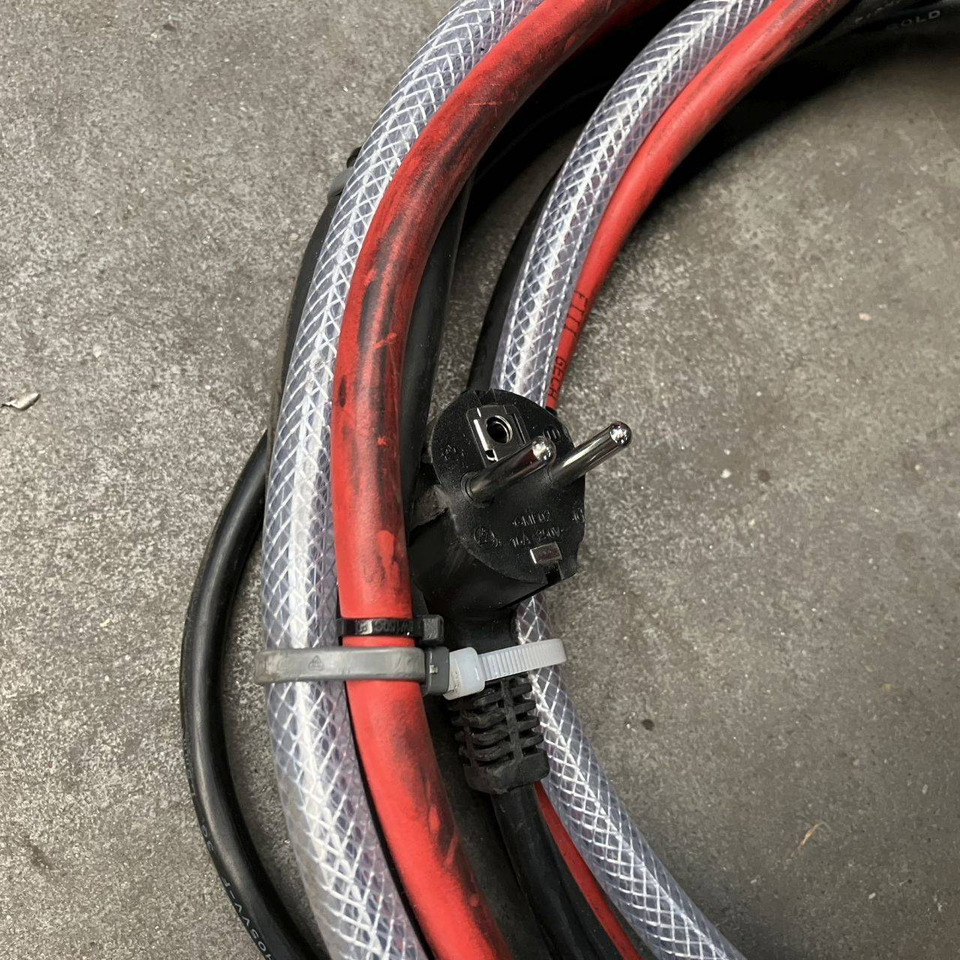 Hawker 24V/72A Lifetech TC1LT - Reservedeler for Materialhåndteringsutstyr: bilde 4 Hawker 24V/72A Lifetech TC1LT - Reservedeler for Materialhåndteringsutstyr: bilde 4