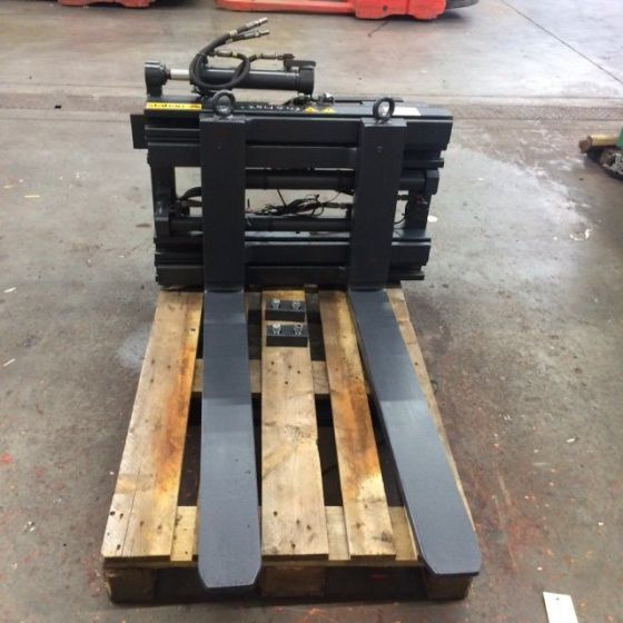 Stabau Fork positioner with separate side shift - Utstyr for Materialhåndteringsutstyr: bilde 2 Stabau Fork positioner with separate side shift - Utstyr for Materialhåndteringsutstyr: bilde 2