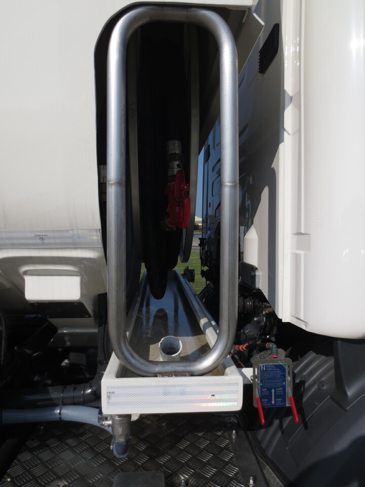 SCANIA G370 - Tankbil: bilde 4 SCANIA G370 - Tankbil: bilde 4
