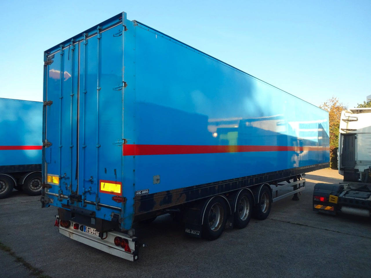 Kel-Berg 3 x Koffer, Doppelstock mit Balken - Skapsemi: bilde 5 Kel-Berg 3 x Koffer, Doppelstock mit Balken - Skapsemi: bilde 5