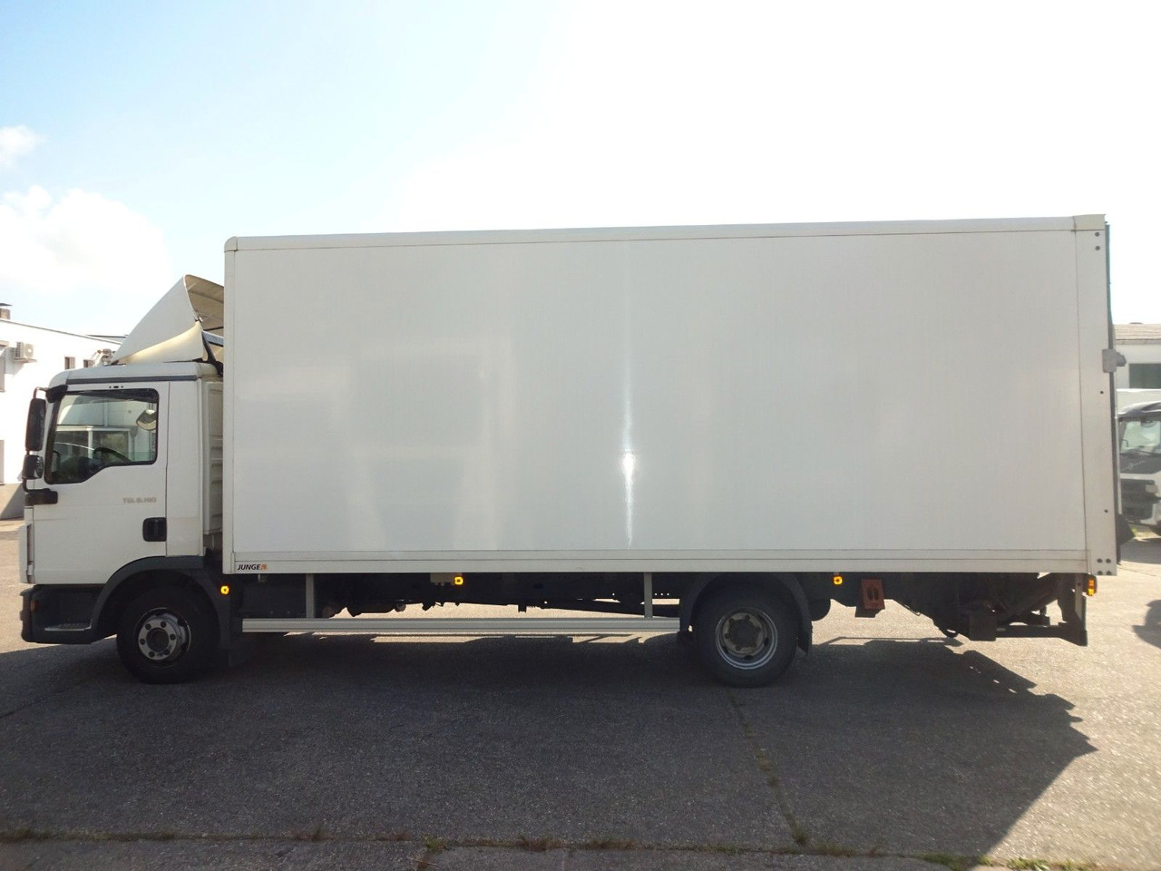 MAN TGL 8.190, LBW, Luft, Tempomat, Standheizung - Varebil med skap: bilde 4 MAN TGL 8.190, LBW, Luft, Tempomat, Standheizung - Varebil med skap: bilde 4