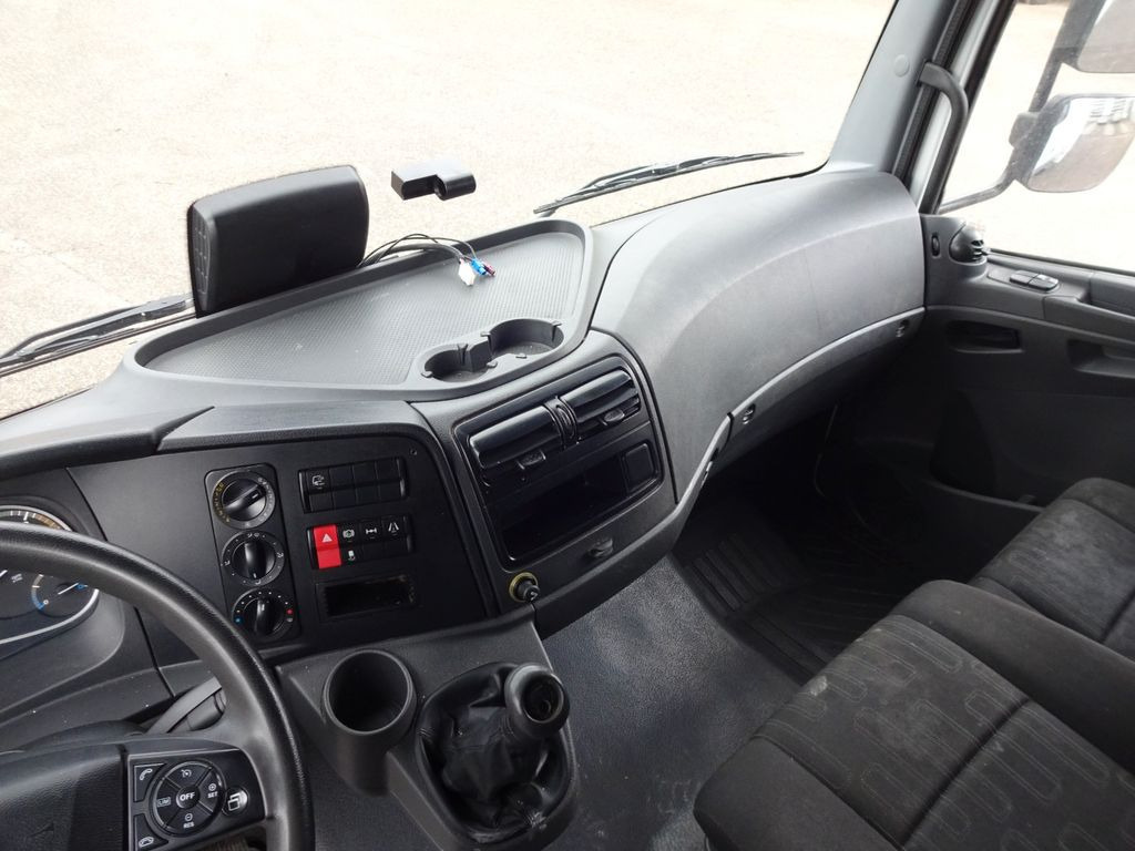Skapbil Mercedes-Benz Atego 818, Koffer mit Rolltor: bilde 11